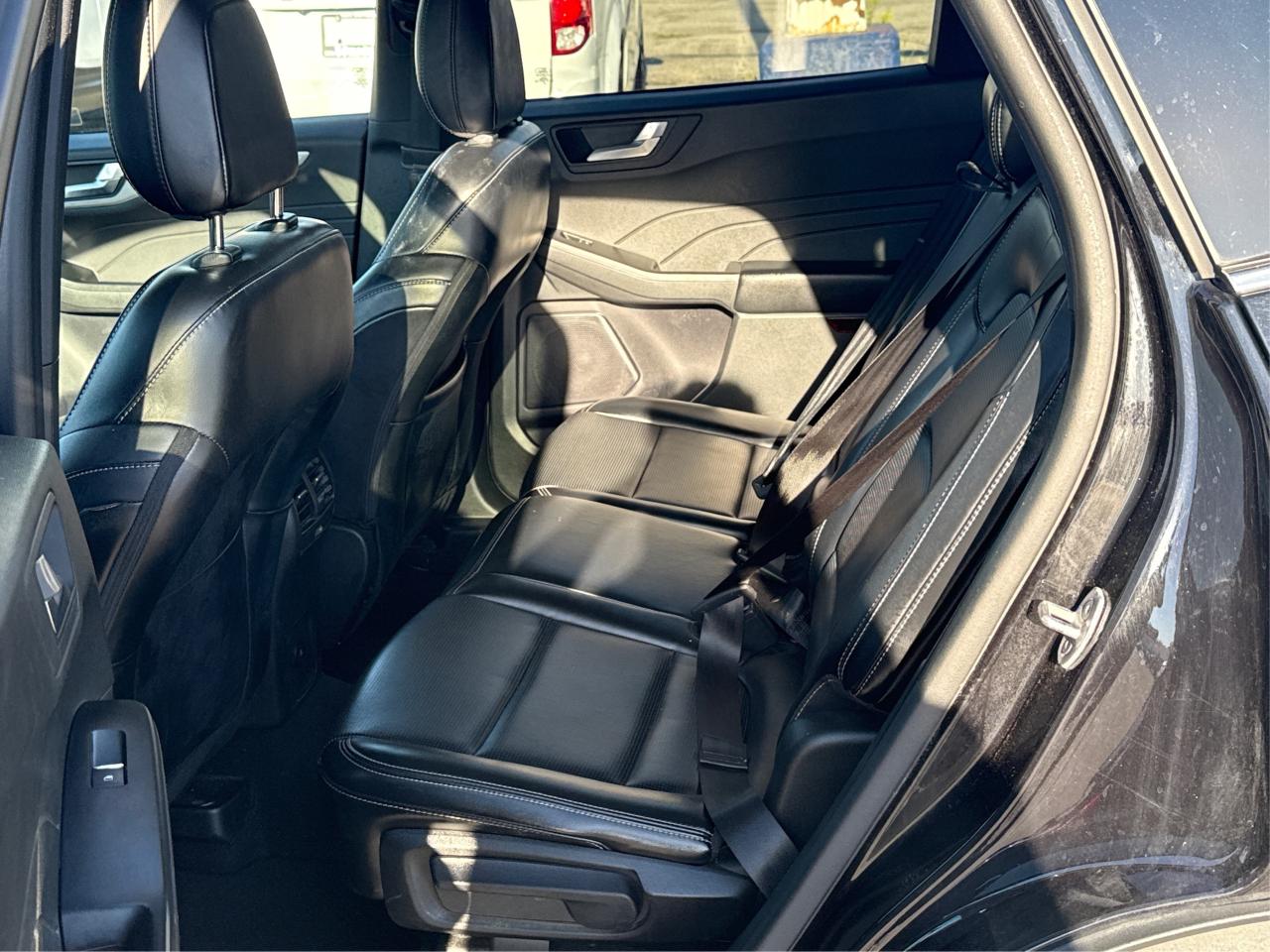 2023 Ford Escape NAV LEATHER H-SEATS LOADED! WE FINANCE ALL CREDIT! Photo