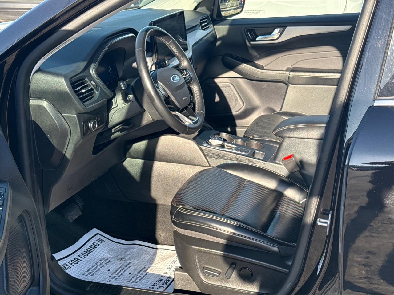 2023 Ford Escape NAV LEATHER H-SEATS LOADED! WE FINANCE ALL CREDIT! Photo