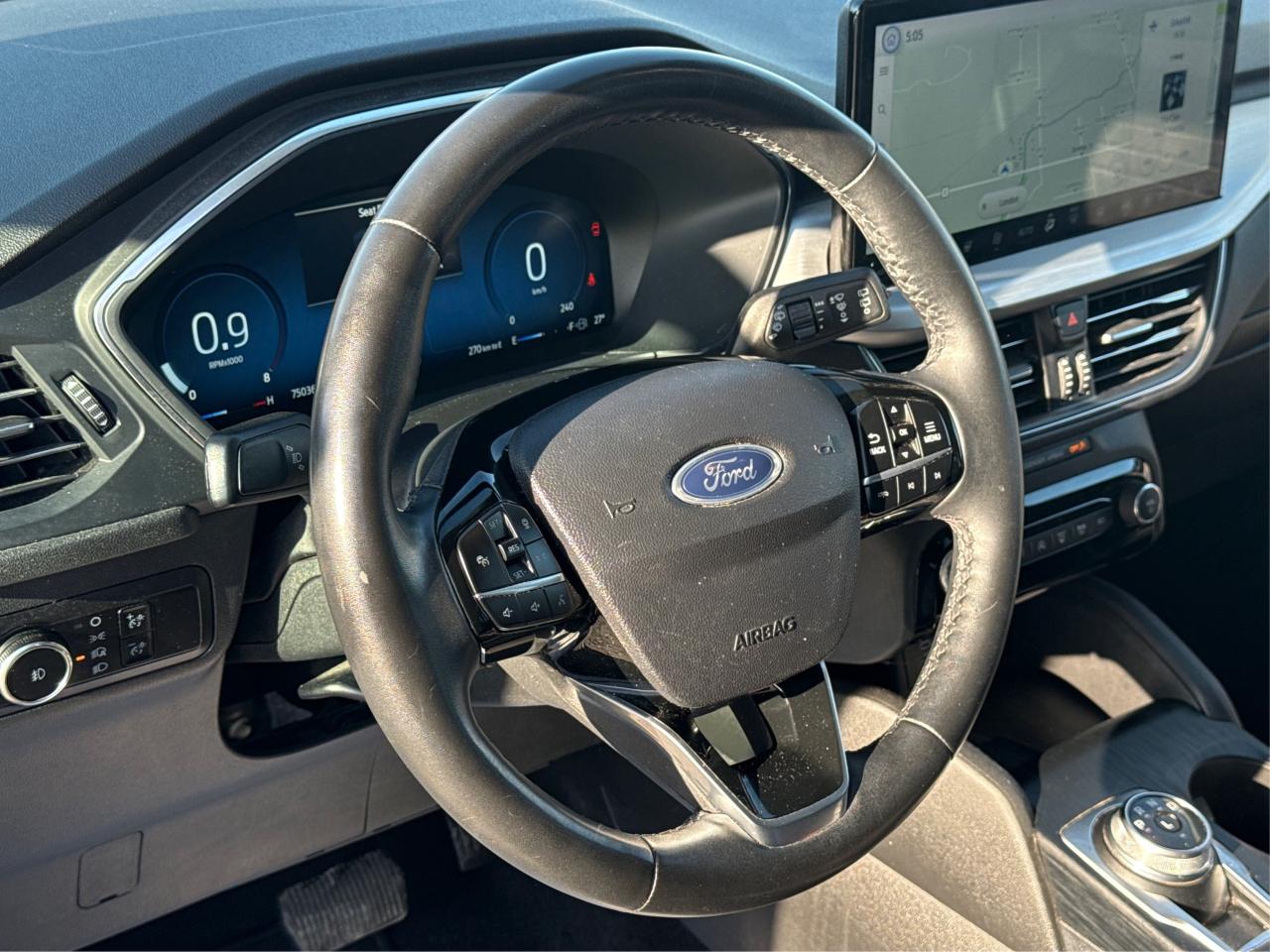 2023 Ford Escape NAV LEATHER H-SEATS LOADED! WE FINANCE ALL CREDIT! Photo