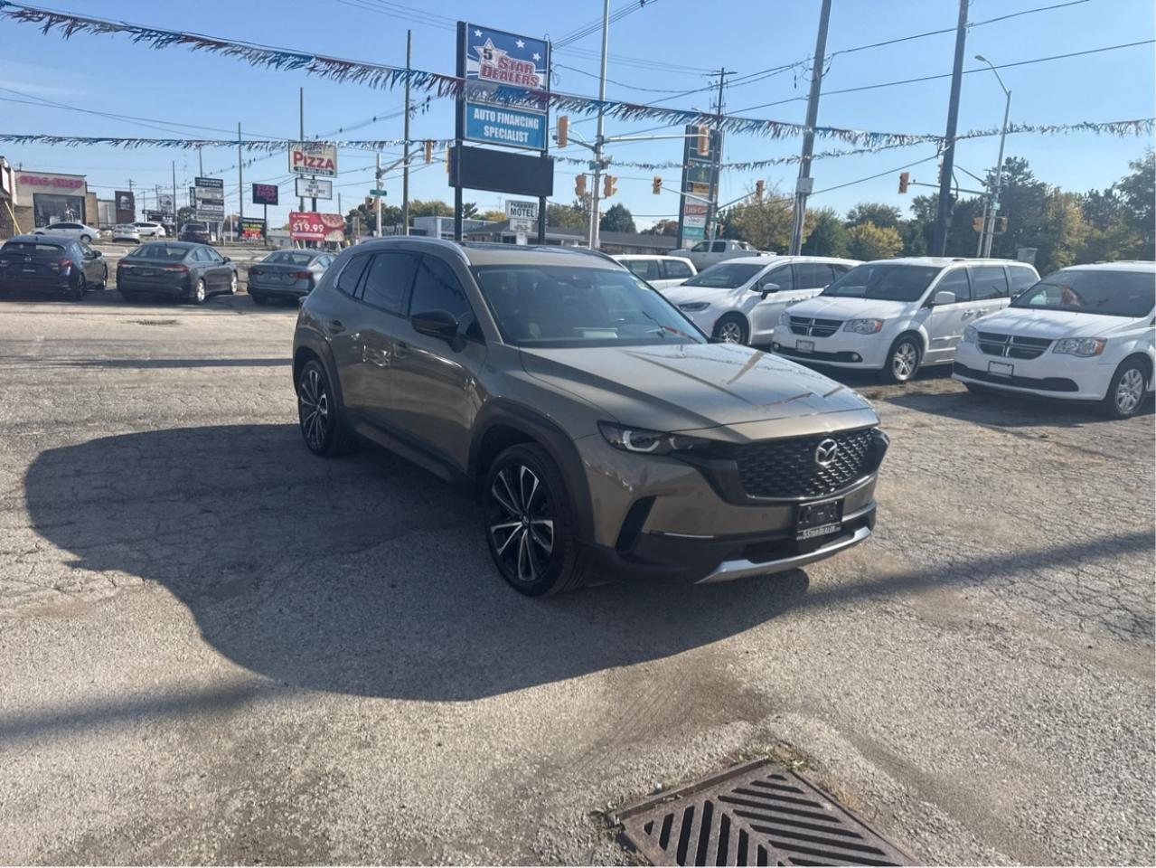 2023 Mazda CX-50 NAV LEATHER PANO ROOF MINT! WE FINANCE ALL CREDIT! Photo0