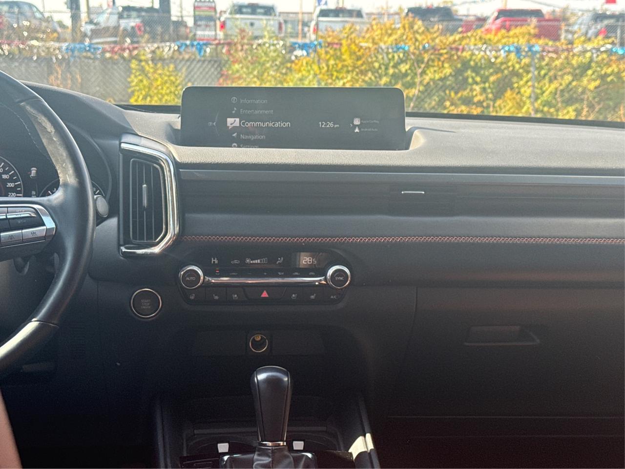 2023 Mazda CX-50 NAV LEATHER PANO ROOF MINT! WE FINANCE ALL CREDIT! Photo