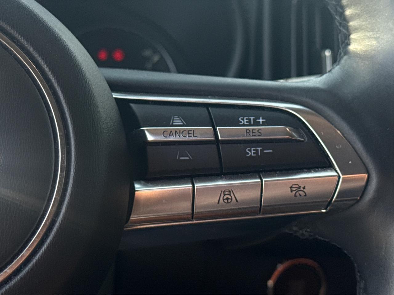 2023 Mazda CX-50 NAV LEATHER PANO ROOF MINT! WE FINANCE ALL CREDIT! Photo