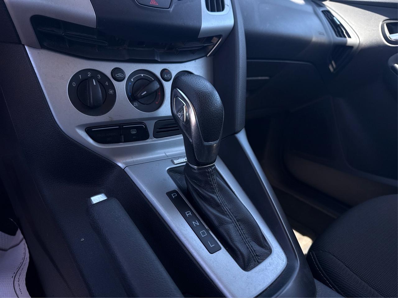2014 Ford Focus CERTIFIED CLEAN MUST SEE WE FINANCE ALL CREDIT Photo