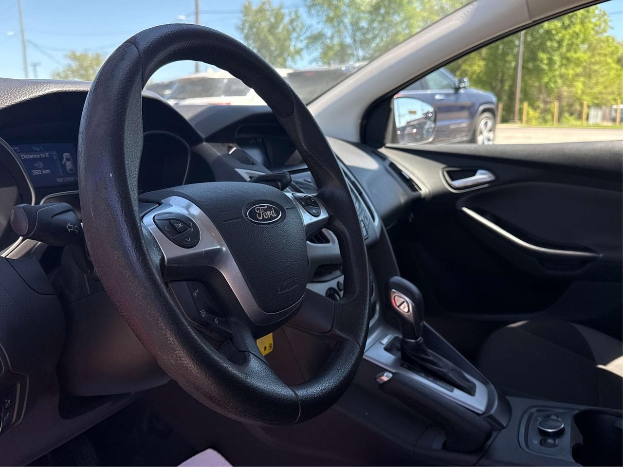 2014 Ford Focus CERTIFIED CLEAN MUST SEE WE FINANCE ALL CREDIT Photo