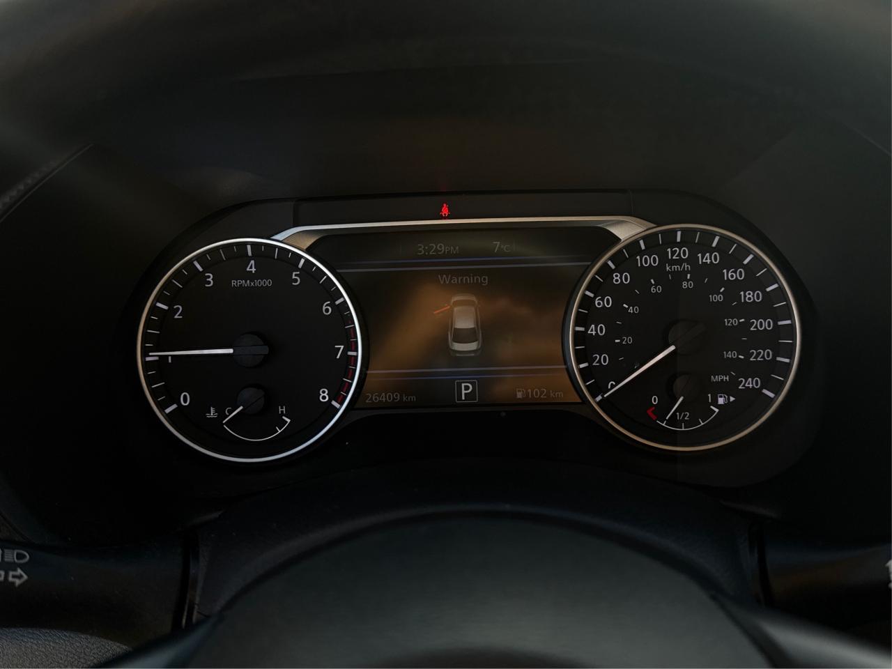 2023 Nissan Sentra SV HEATED SEATS MINT CONDITION! LOW KM! MUST SEE! Photo