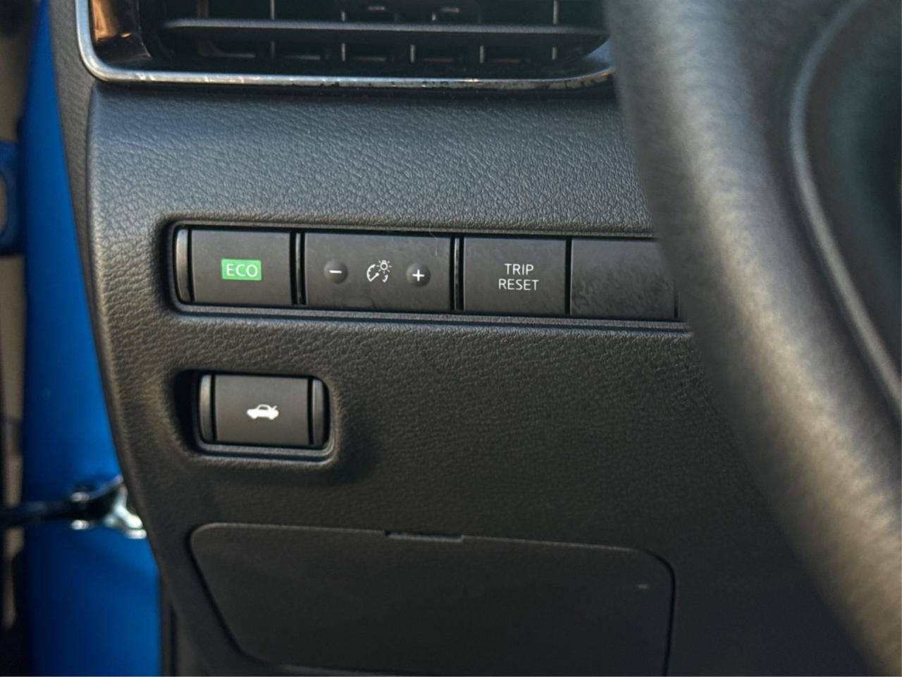 2023 Nissan Sentra SV HEATED SEATS MINT CONDITION! LOW KM! MUST SEE! Photo