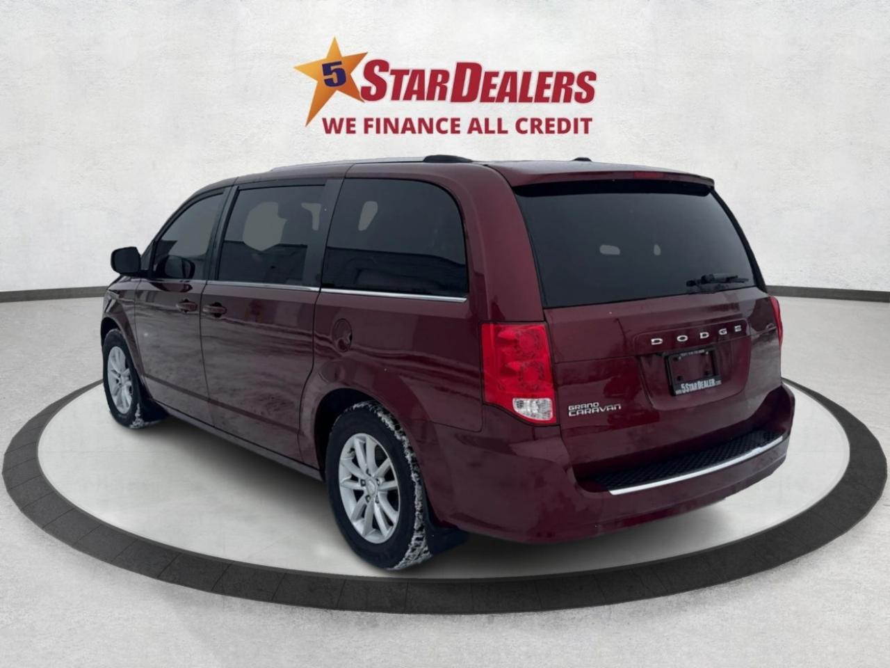 2019 Dodge Grand Caravan NAV LEATHER POWER SEATS WE FINANCE ALL CREDIT! Photo