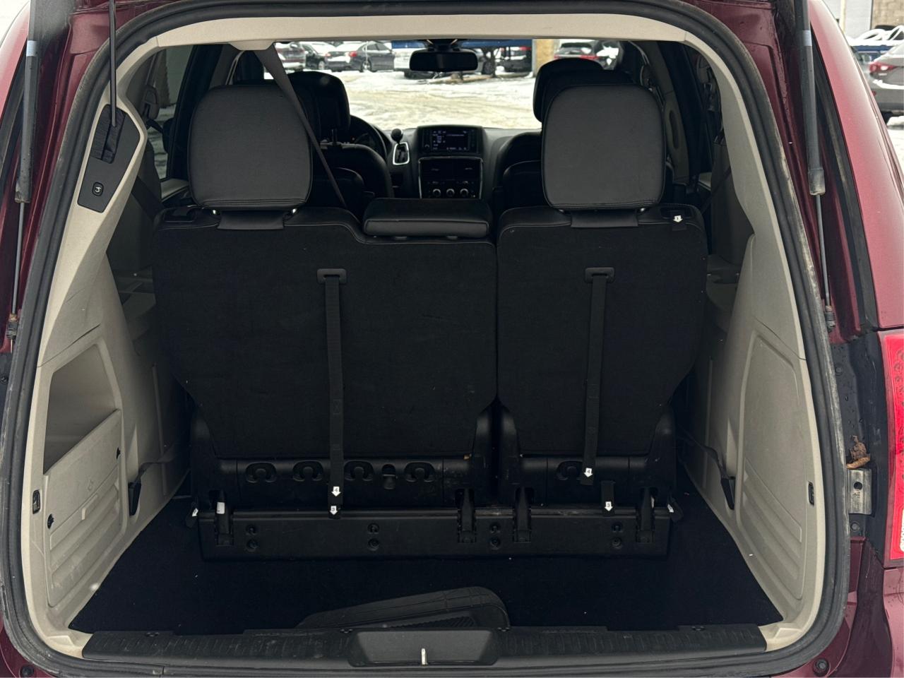 2019 Dodge Grand Caravan NAV LEATHER POWER SEATS WE FINANCE ALL CREDIT! Photo