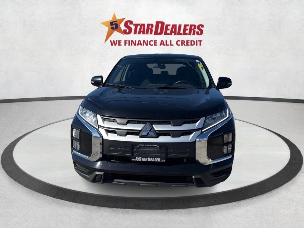 2022 Mitsubishi RVR SE 4x4 HEATED SEATS MINT WE FINANCE ALL CREDIT! Photo