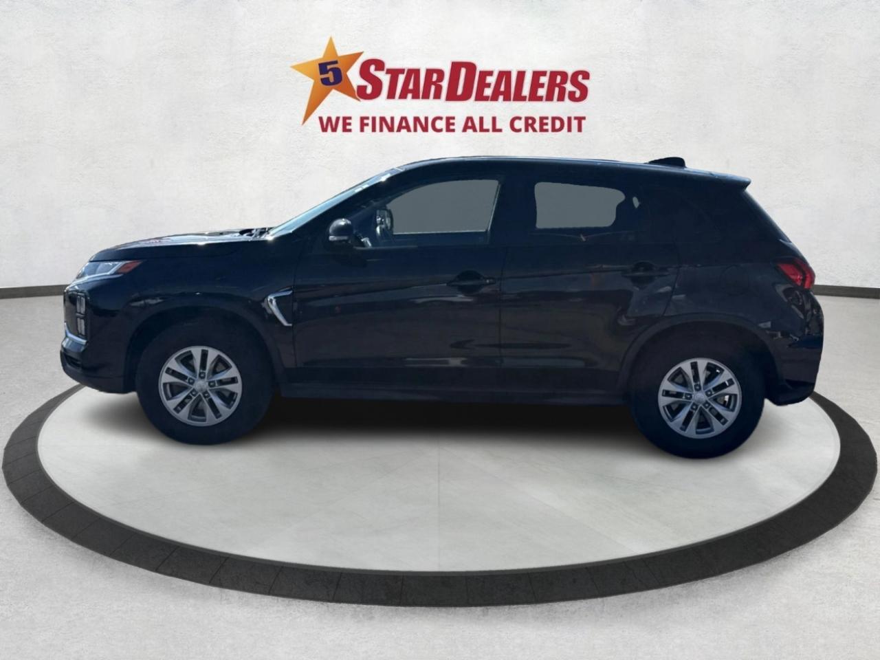 2022 Mitsubishi RVR SE 4x4 HEATED SEATS MINT WE FINANCE ALL CREDIT! Photo3