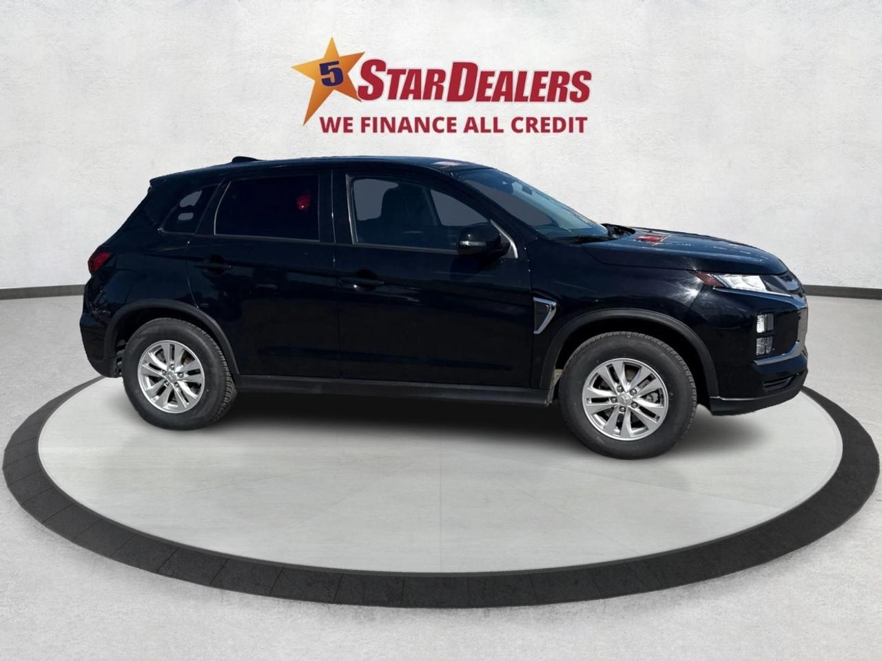 2022 Mitsubishi RVR SE 4x4 HEATED SEATS MINT WE FINANCE ALL CREDIT! Photo