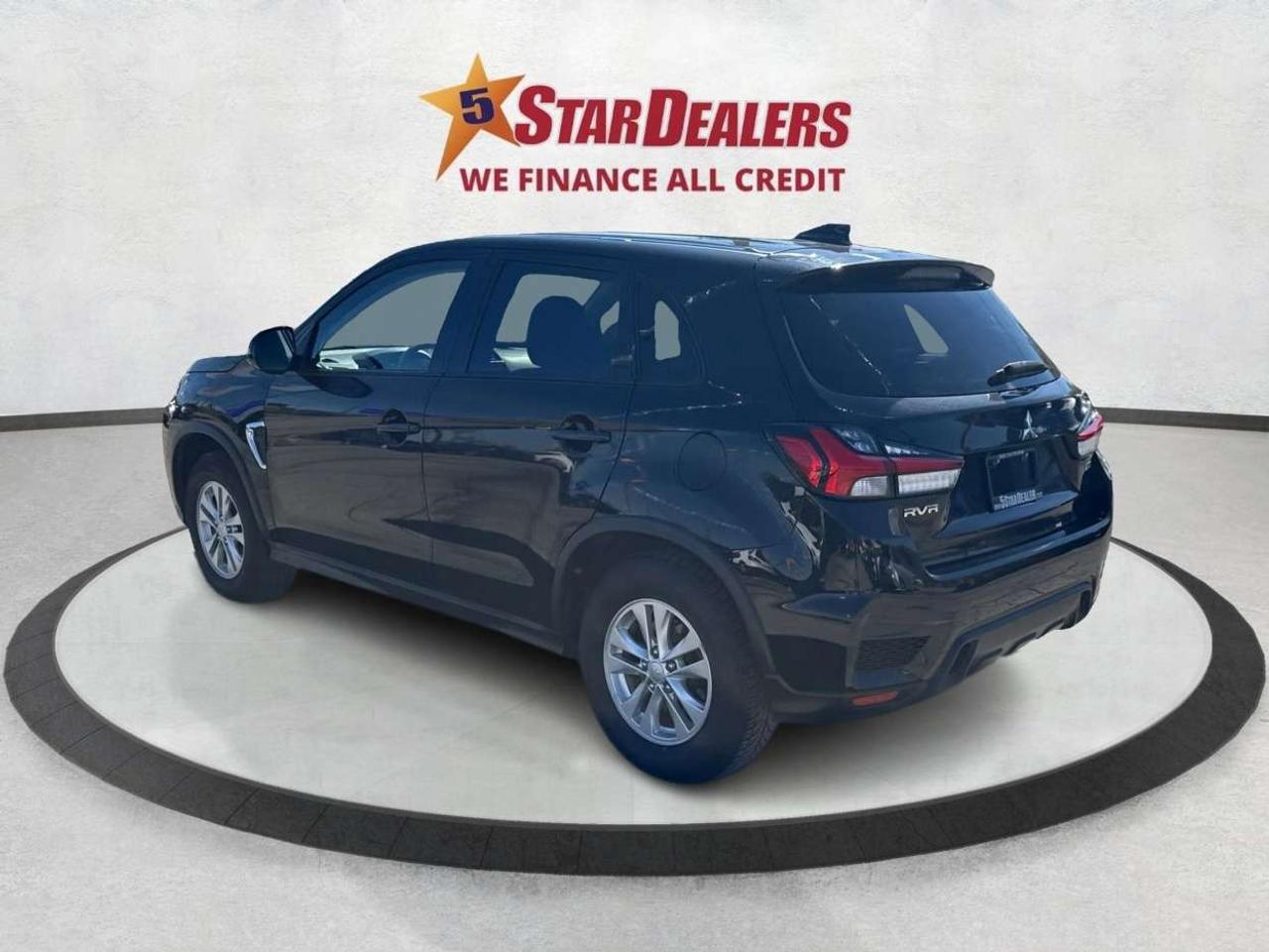 2022 Mitsubishi RVR SE 4x4 HEATED SEATS MINT WE FINANCE ALL CREDIT! Photo