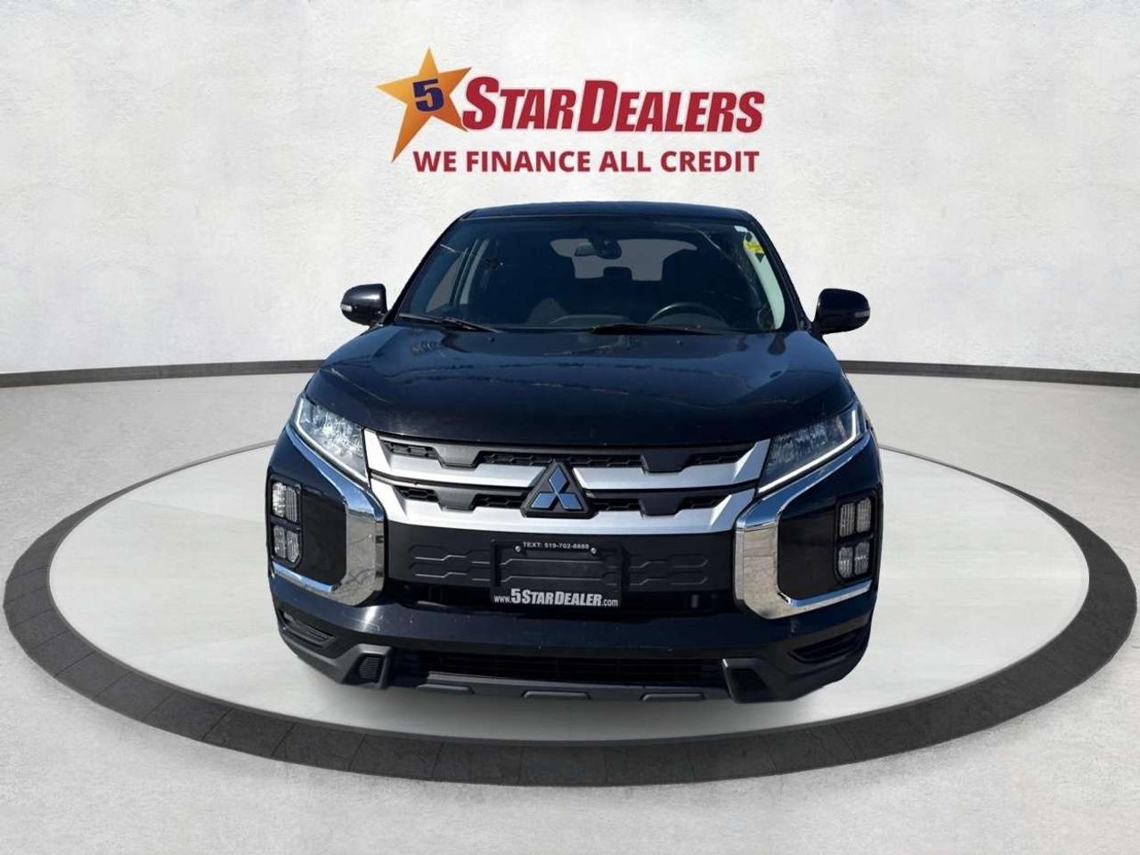 2022 Mitsubishi RVR SE 4x4 HEATED SEATS MINT WE FINANCE ALL CREDIT! Photo1