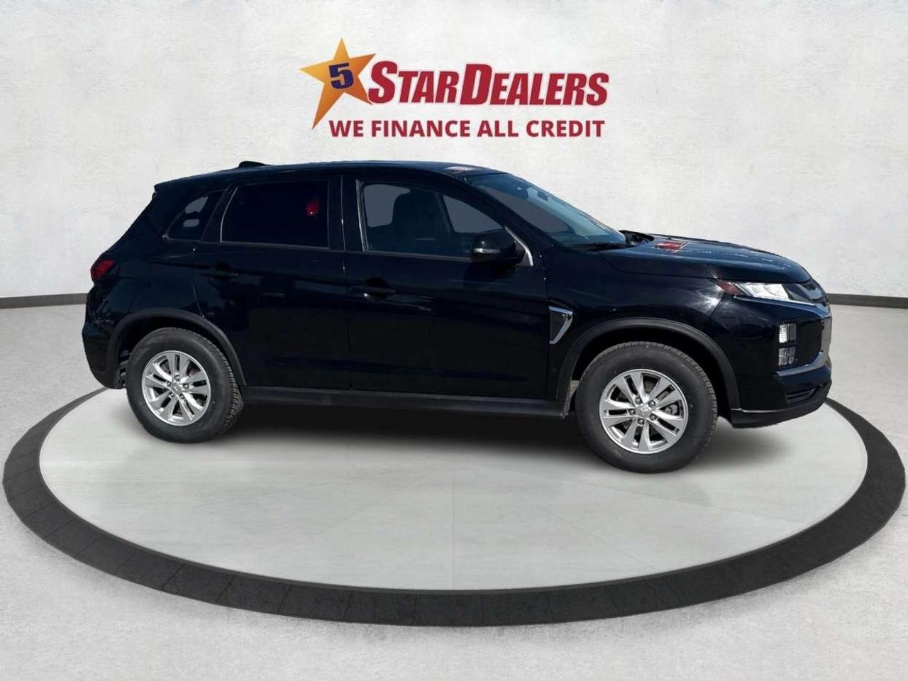 2022 Mitsubishi RVR SE 4x4 HEATED SEATS MINT WE FINANCE ALL CREDIT! Photo