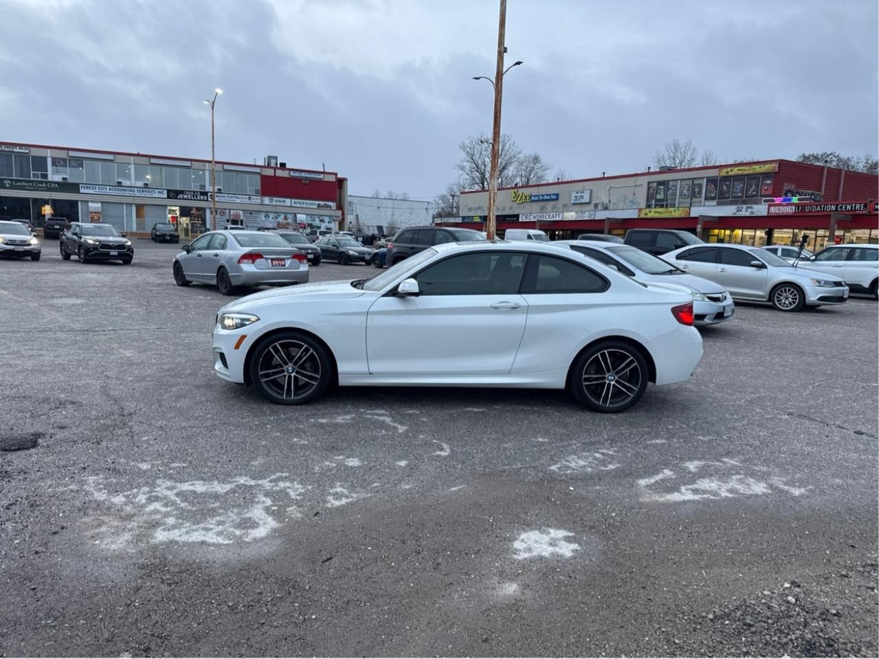 2021 BMW 2 Series NAV LEATHER SUNROOF LOADED! WE FINANCE ALL CREDIT Photo