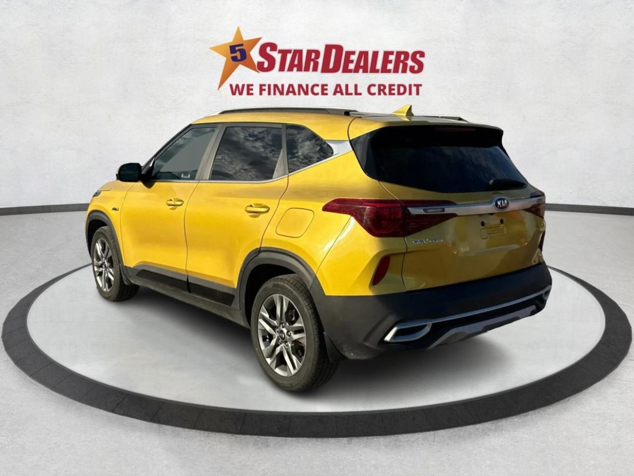 2021 Kia Seltos AWD HEATED SEATS REMOTE START WE FINANCE ALL CREDT Photo4