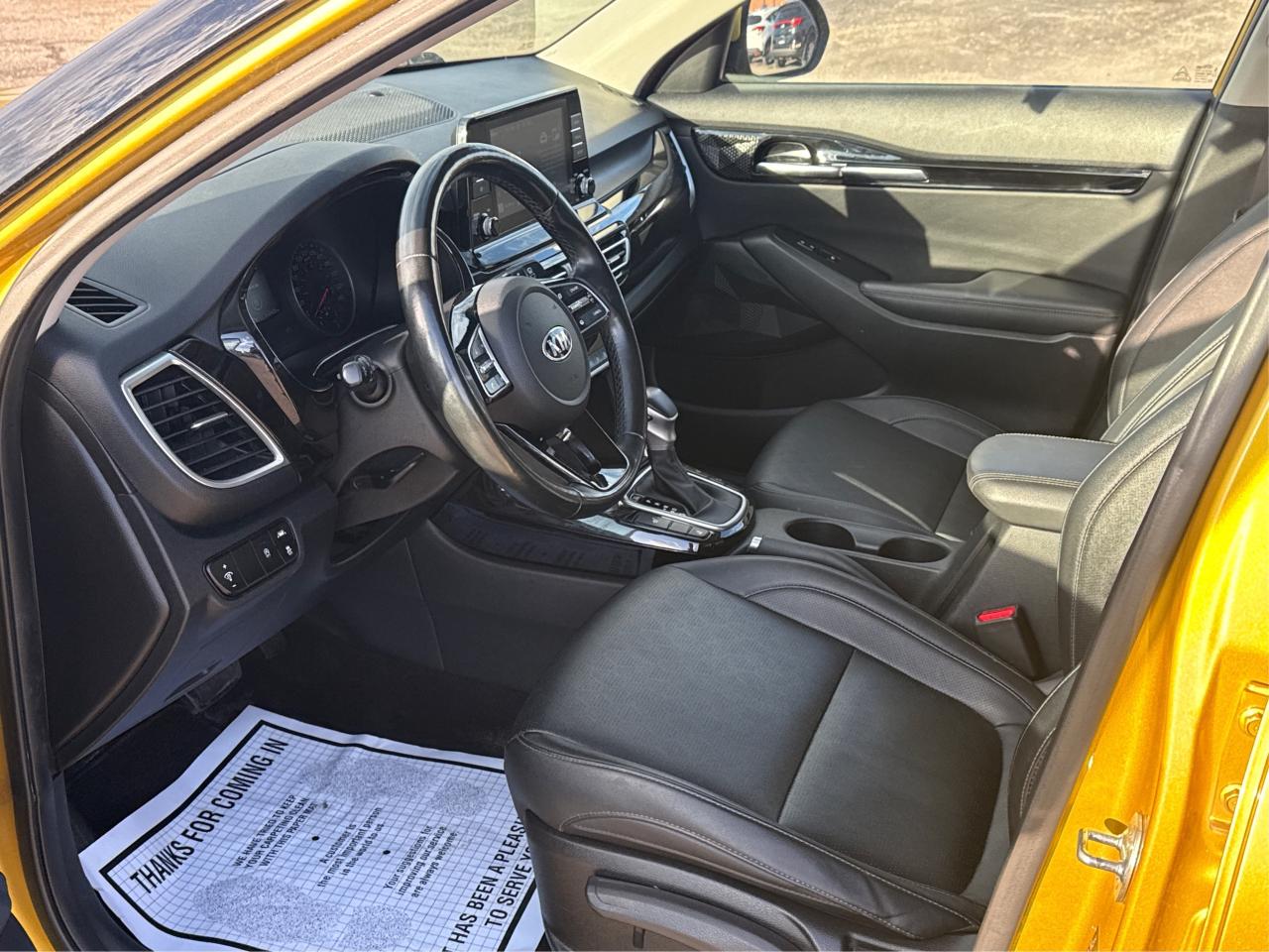 2021 Kia Seltos AWD HEATED SEATS REMOTE START WE FINANCE ALL CREDT Photo