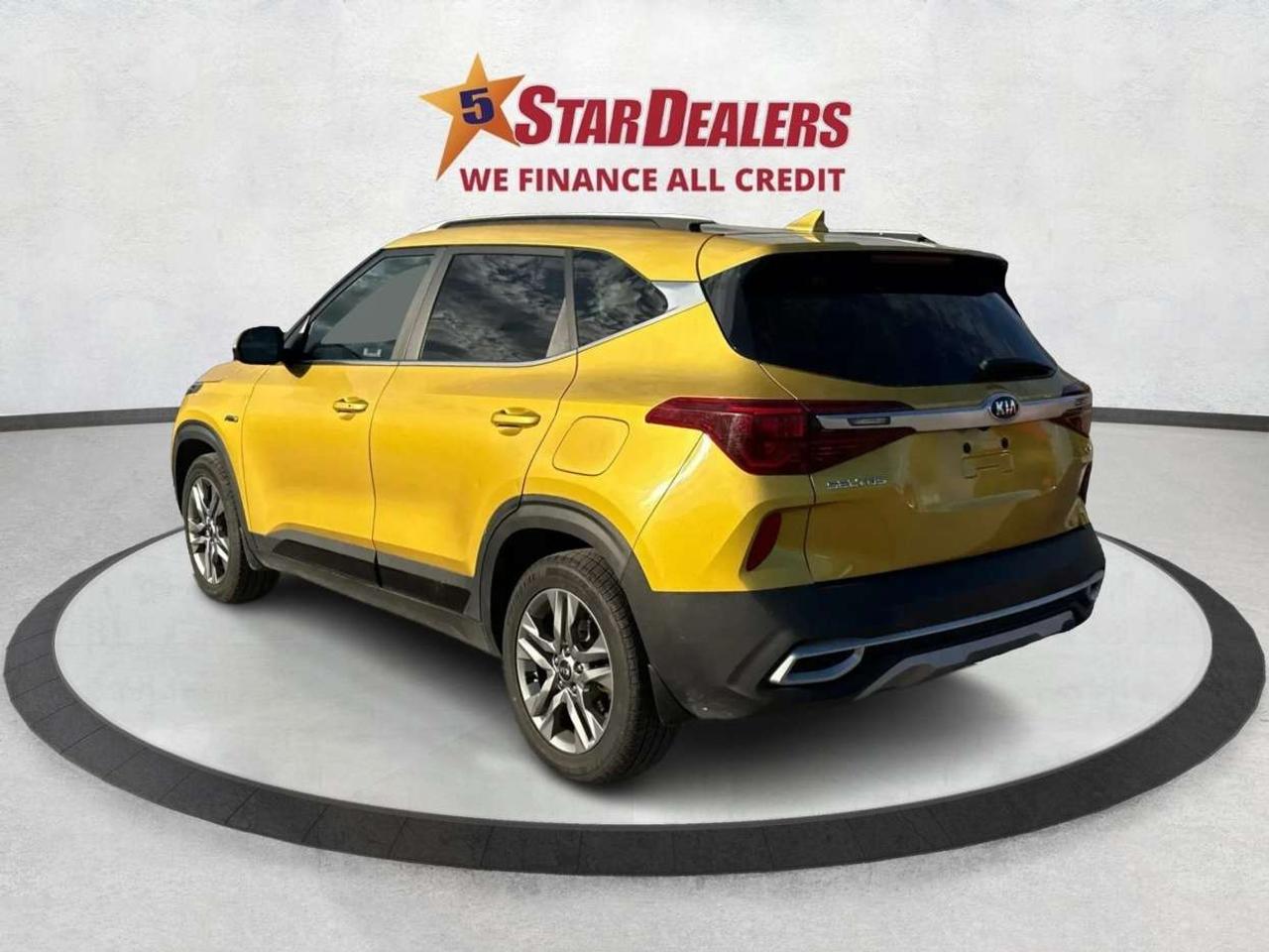 2021 Kia Seltos AWD HEATED SEATS REMOTE START WE FINANCE ALL CREDT Photo