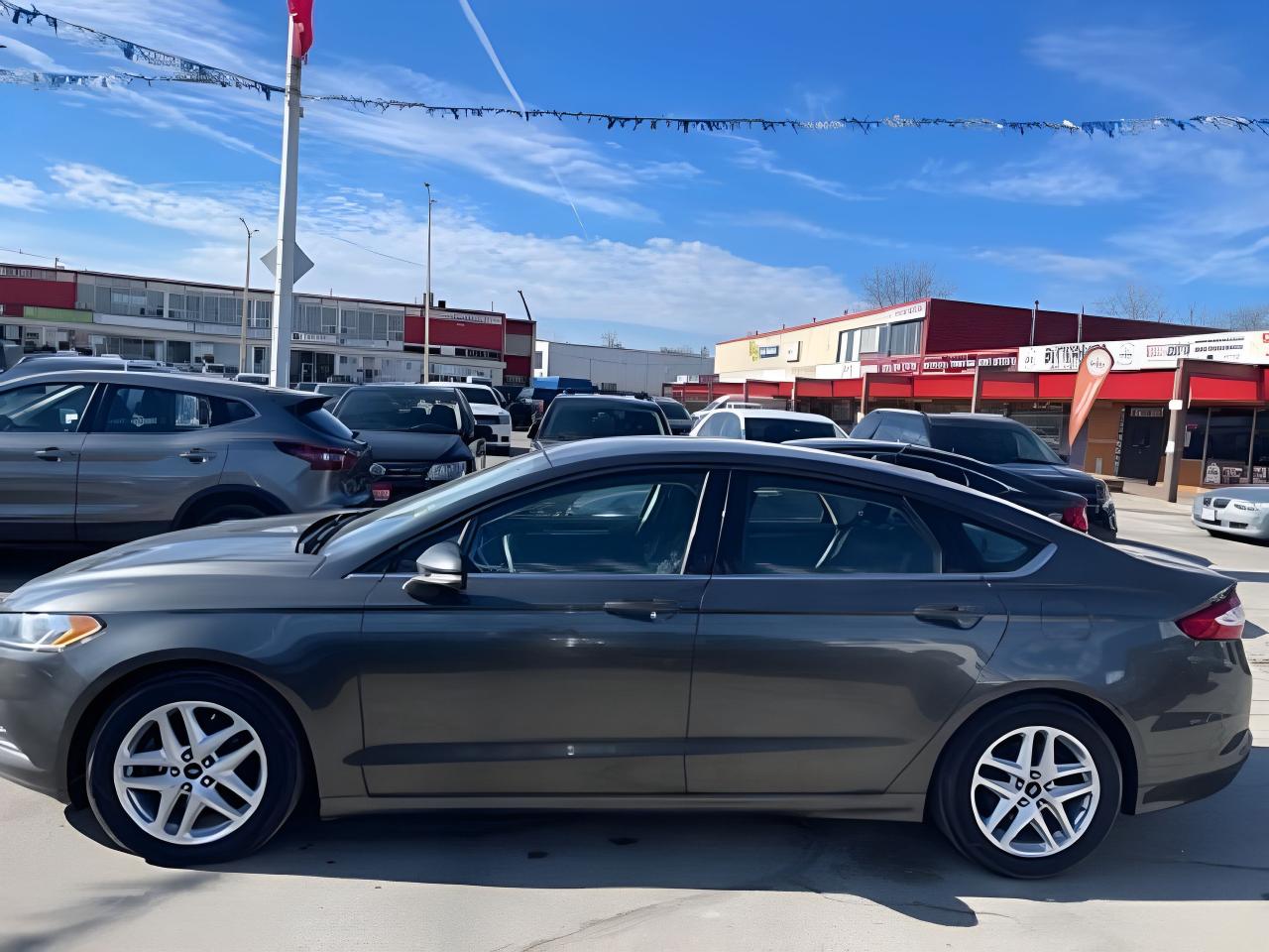 2015 Ford Fusion EXCELLENT CONDITION! ! WE FINANCE ALL CREDIT Photo