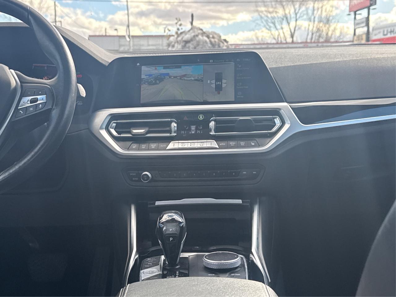 2020 BMW 3 Series AWD NAV LEATHER SUNROOF WE FINANCE ALL CREDIT! Photo