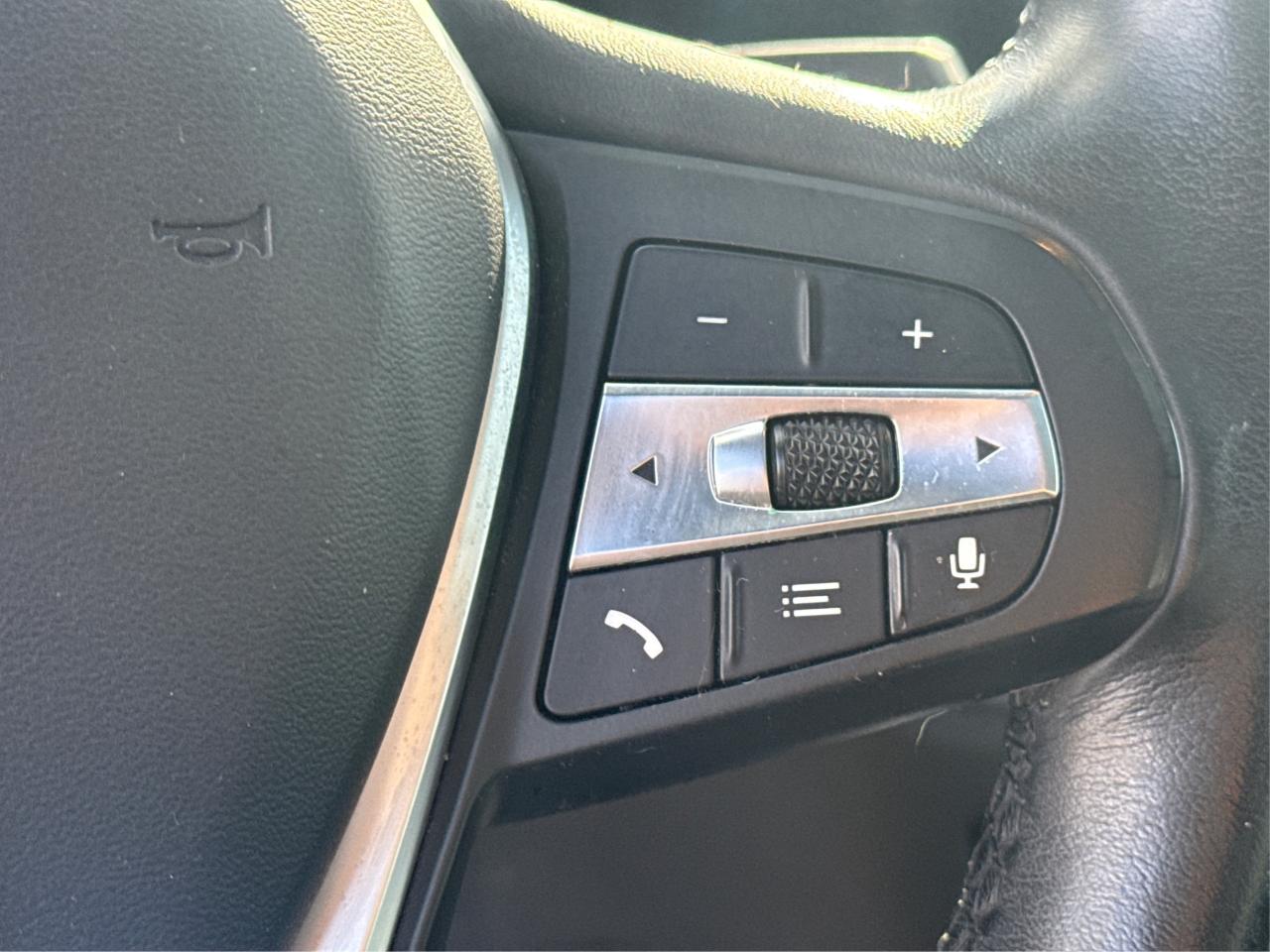 2020 BMW 3 Series AWD NAV LEATHER SUNROOF WE FINANCE ALL CREDIT! Photo