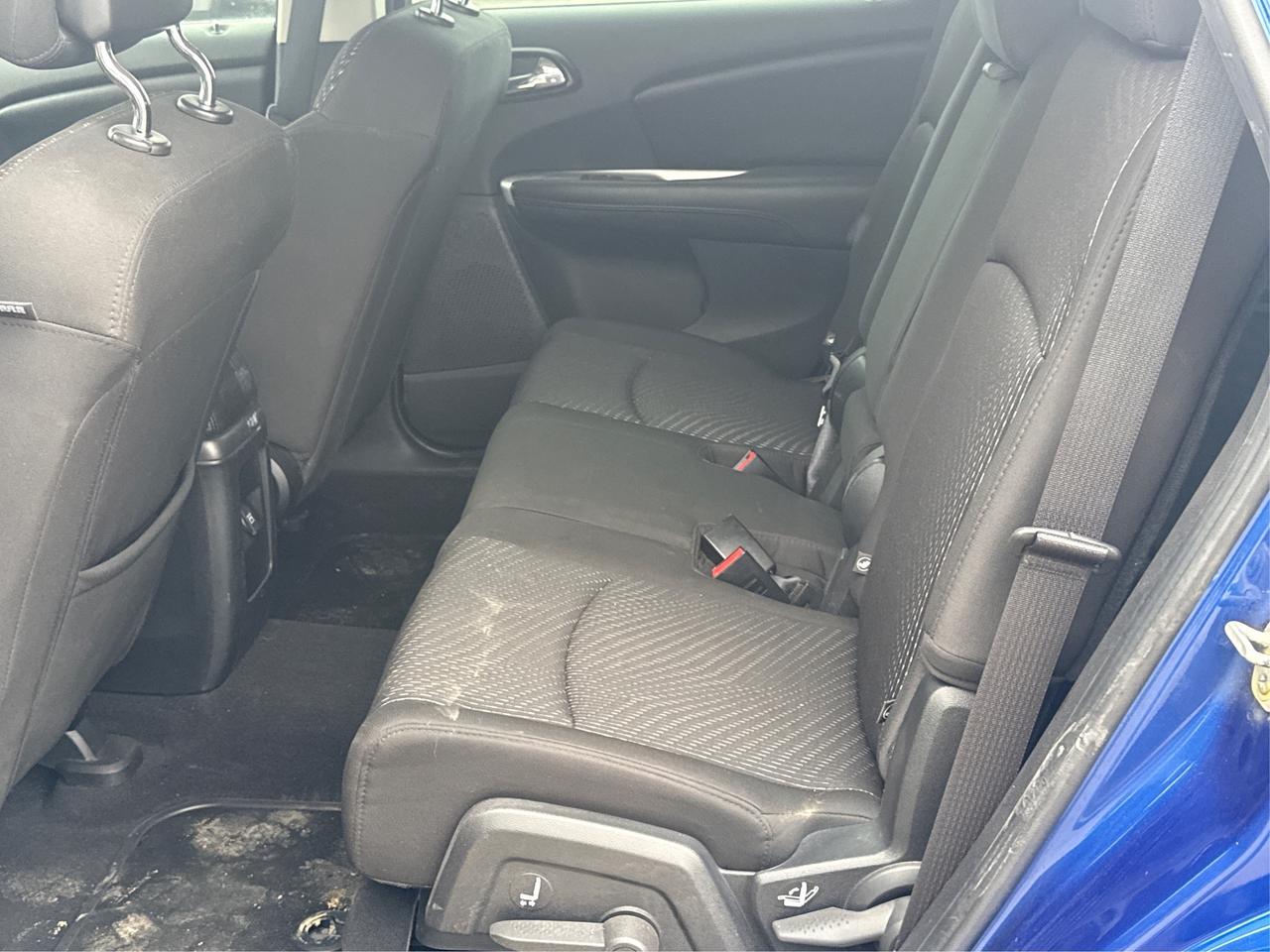 2015 Dodge Journey FWD 4dr Canada Value Pkg WE FINANCE ALL CREDIT! Photo