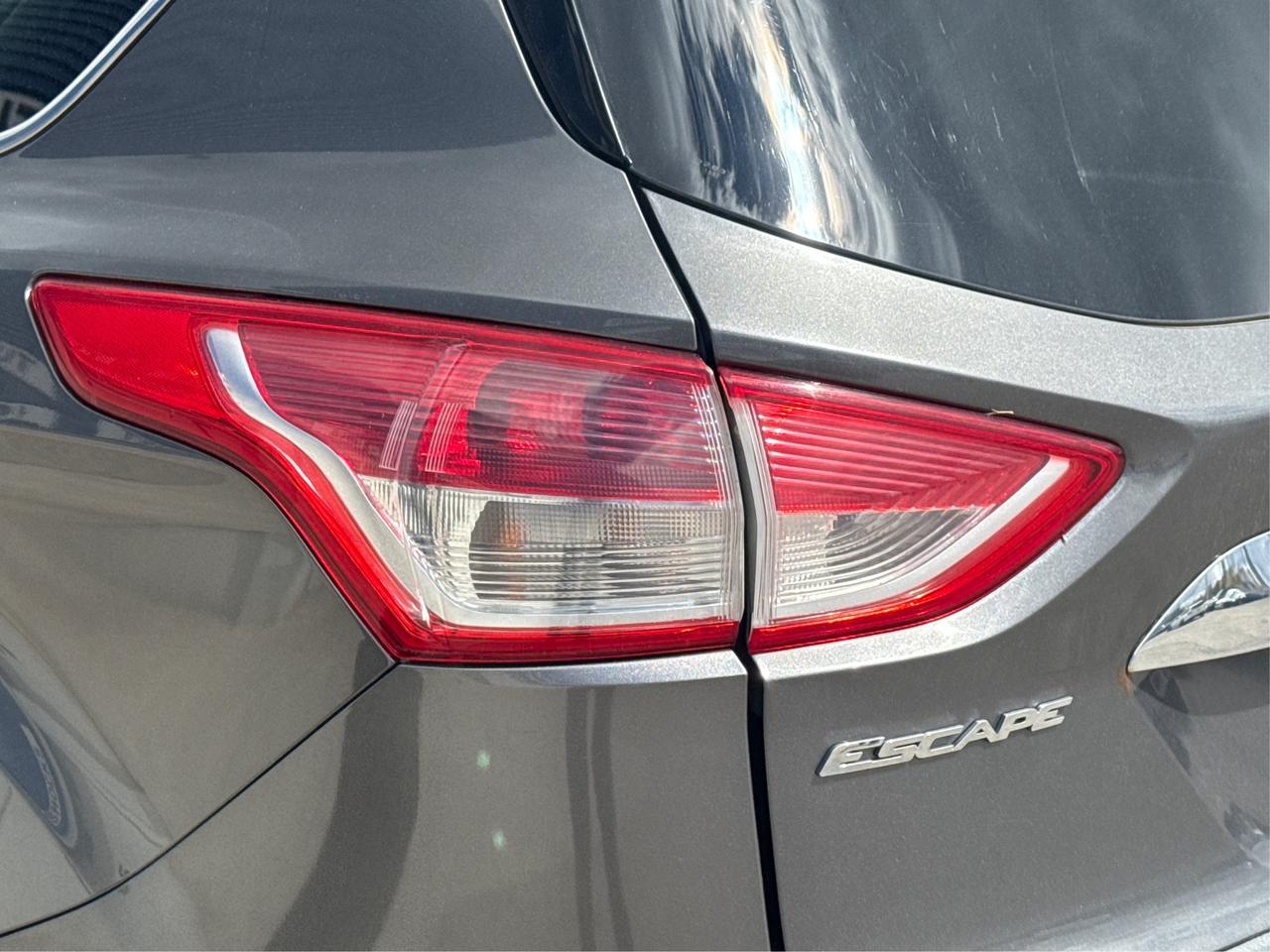 2013 Ford Escape 4WD 4dr SEL WE FINANCE ALL CREDIT 700 + VEHICLES Photo