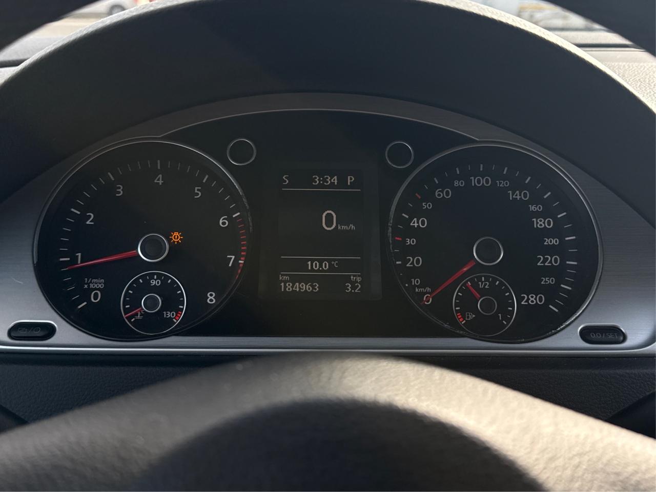 2015 Volkswagen CC LEATHER HEATD SEATS LOADED! WE FINANCE ALL CREDIT! Photo