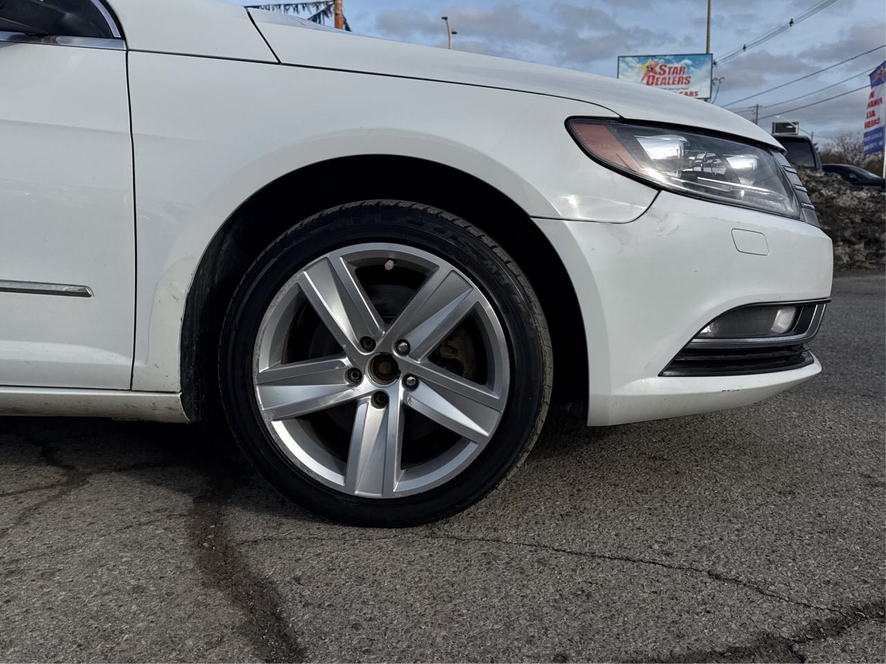 2015 Volkswagen CC LEATHER HEATD SEATS LOADED! WE FINANCE ALL CREDIT! Photo