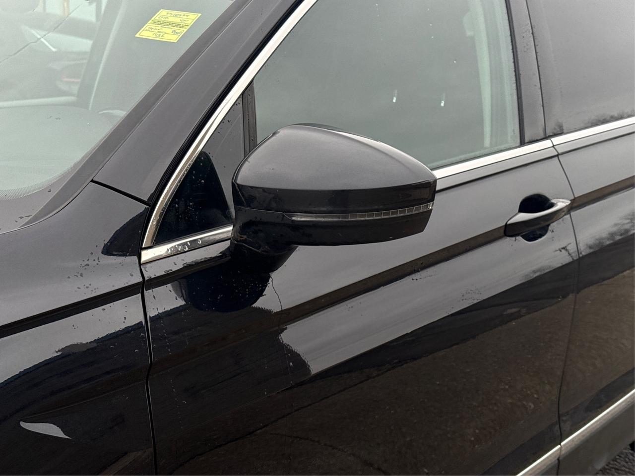 2018 Volkswagen Tiguan 7 PASS SUNROOF  NAV LEATHER WE FINANCE ALL CREDIT! Photo