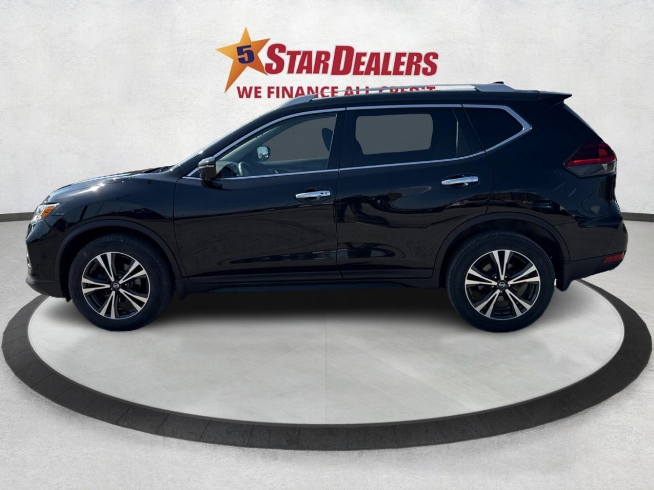 2020 Nissan Rogue AWD ONE OWNER NAV PANO ROOF WE FINANCE ALL CREDIT Photo3