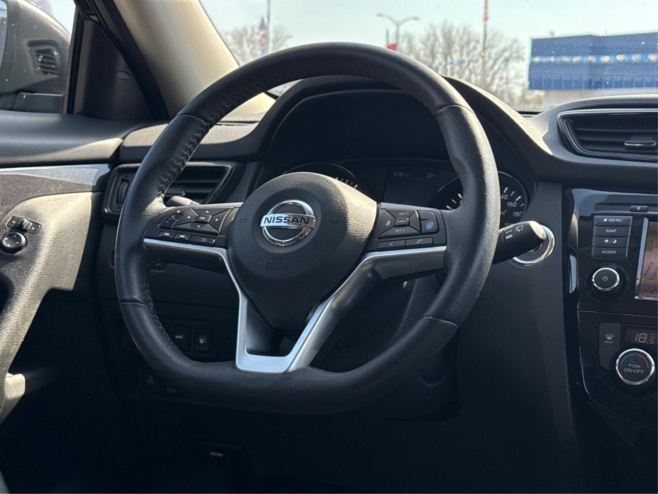 2020 Nissan Rogue AWD ONE OWNER NAV PANO ROOF WE FINANCE ALL CREDIT Photo