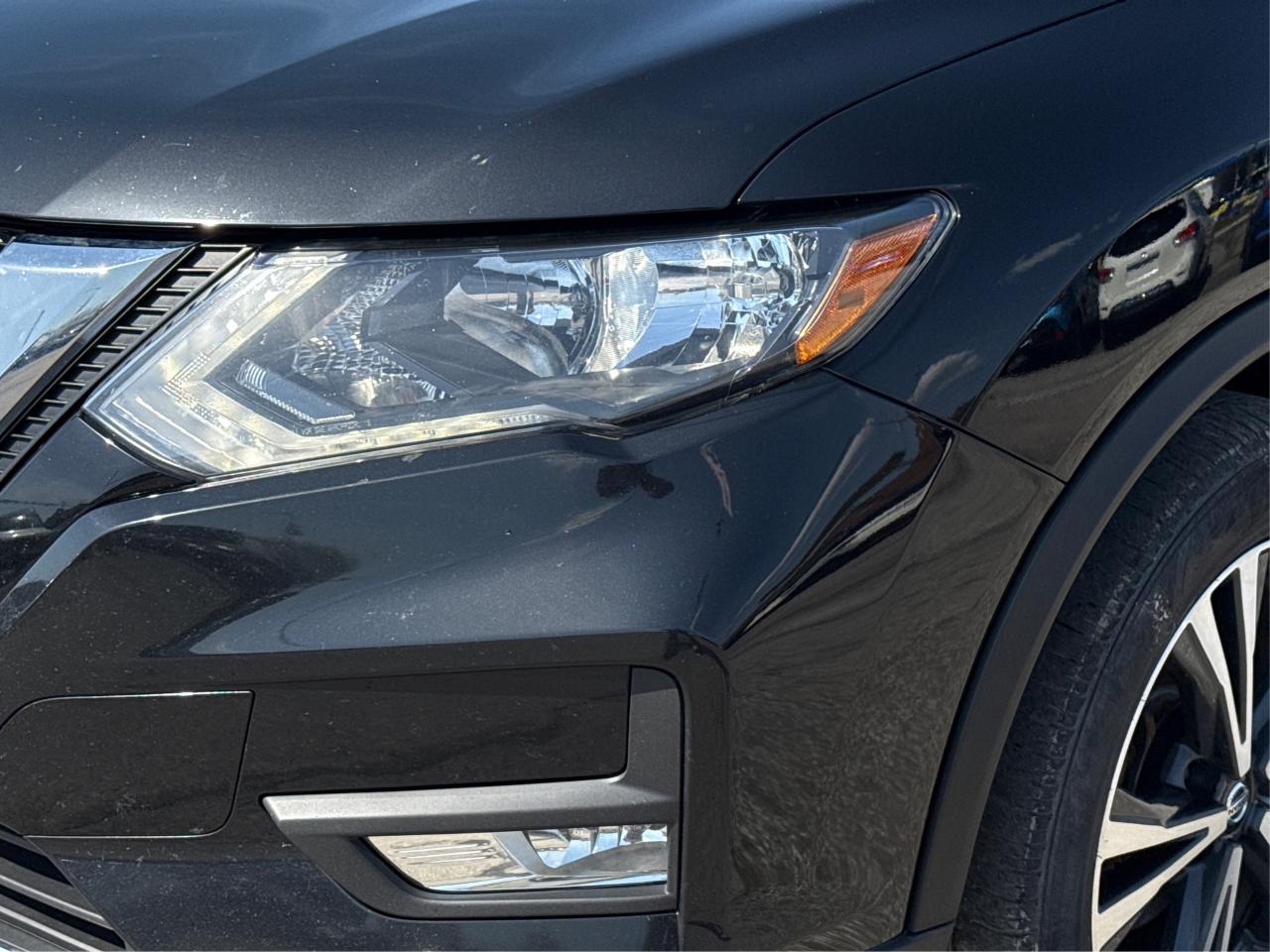 2020 Nissan Rogue AWD ONE OWNER NAV PANO ROOF WE FINANCE ALL CREDIT Photo