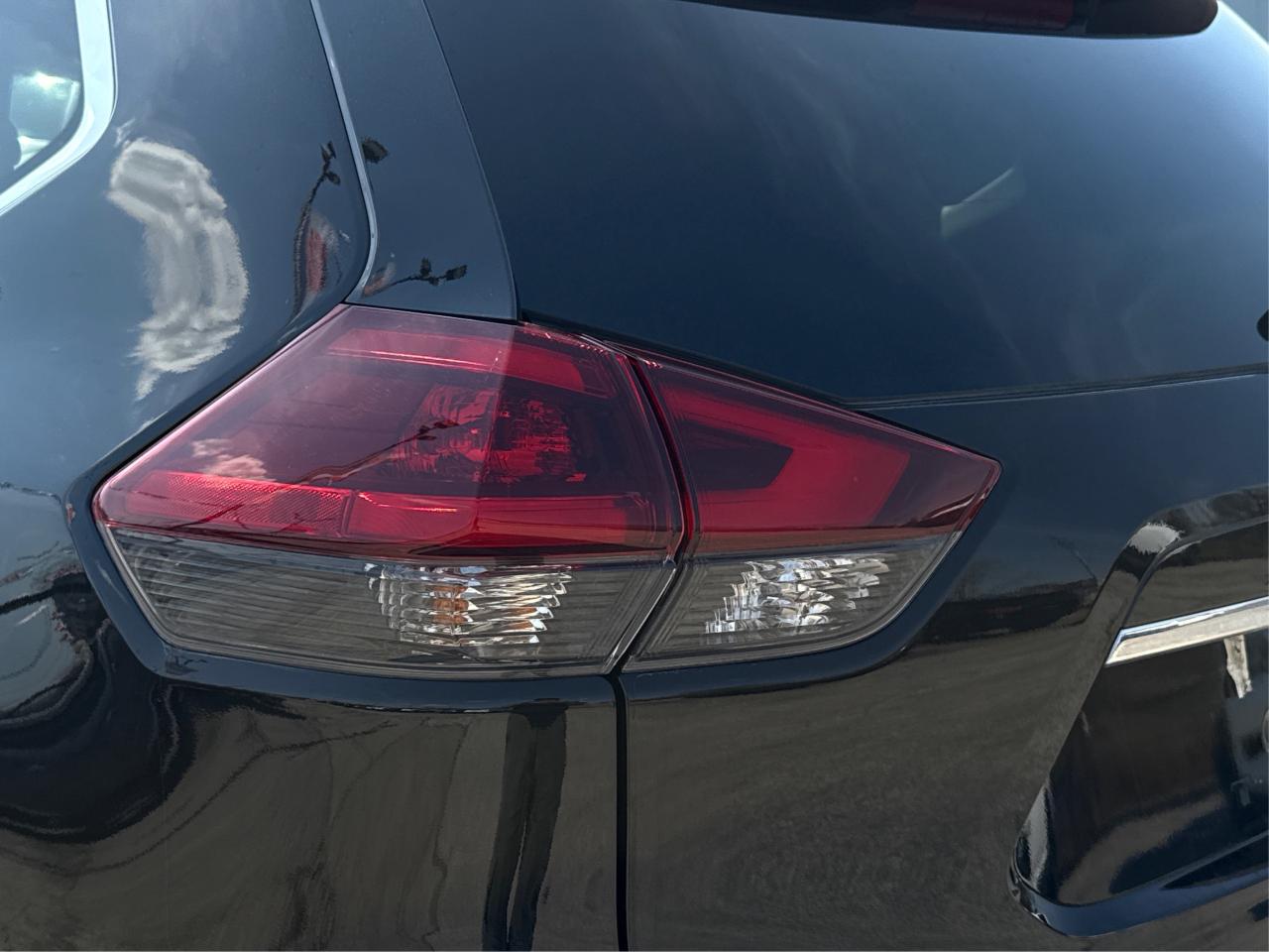 2020 Nissan Rogue AWD ONE OWNER NAV PANO ROOF WE FINANCE ALL CREDIT Photo