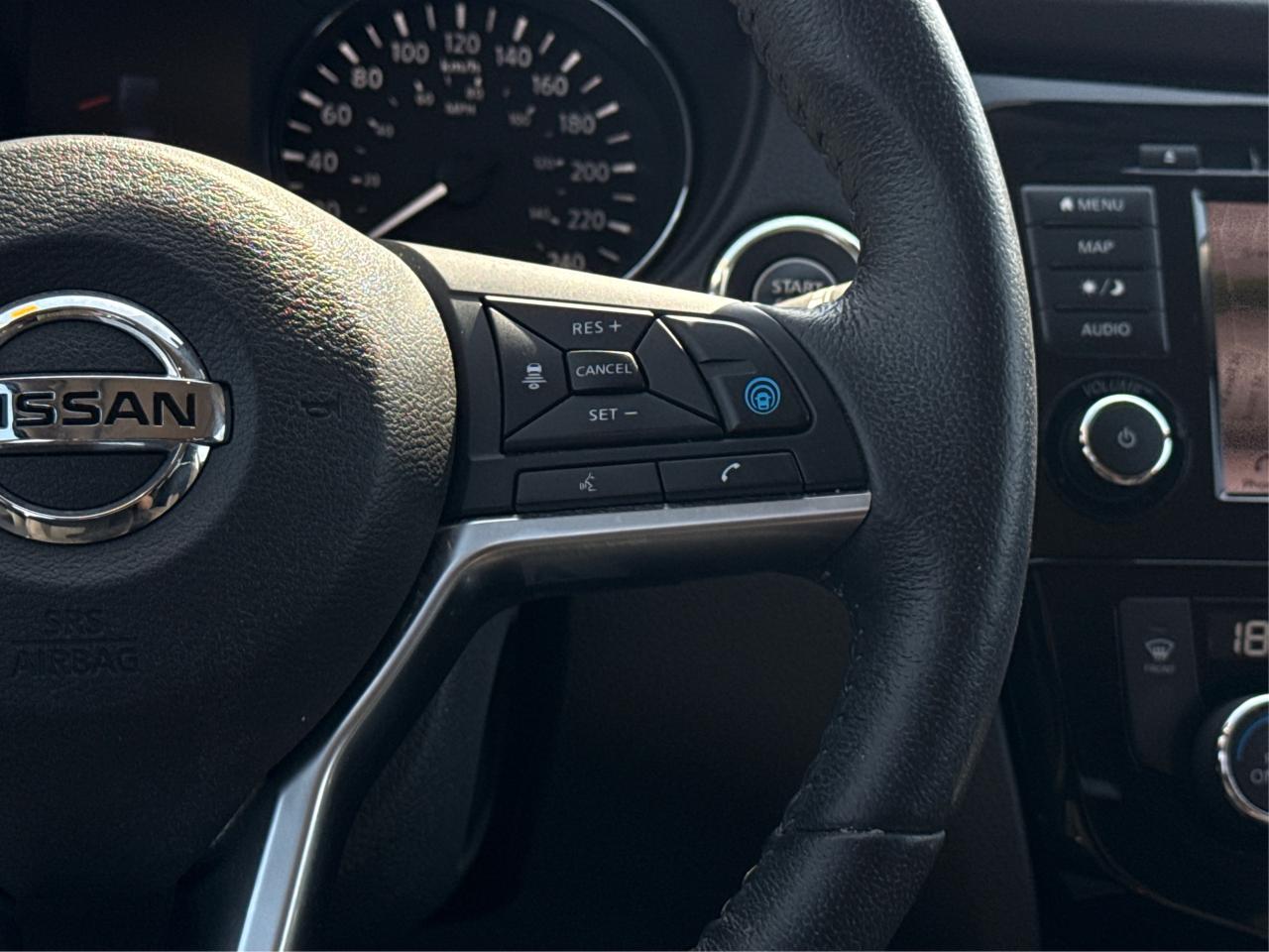 2020 Nissan Rogue AWD ONE OWNER NAV PANO ROOF WE FINANCE ALL CREDIT Photo