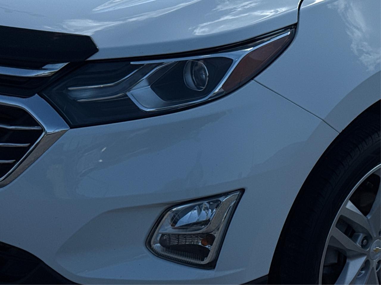 2019 Chevrolet Equinox Premier NAV PANO ROOF LEATHER WE FINANCE ALL CREDT Photo