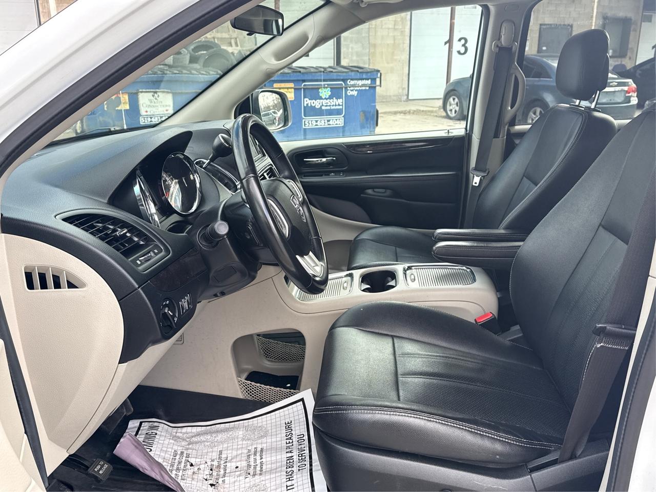 2018 Dodge Grand Caravan Crew Plus CERTIFIED LOADED WE FINANCE ALL CREDIT Photo