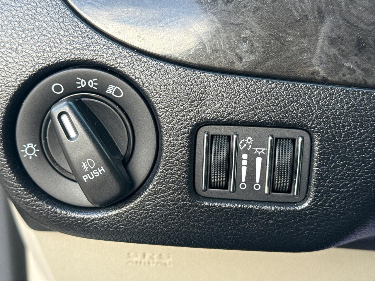 2018 Dodge Grand Caravan Crew Plus CERTIFIED LOADED WE FINANCE ALL CREDIT Photo