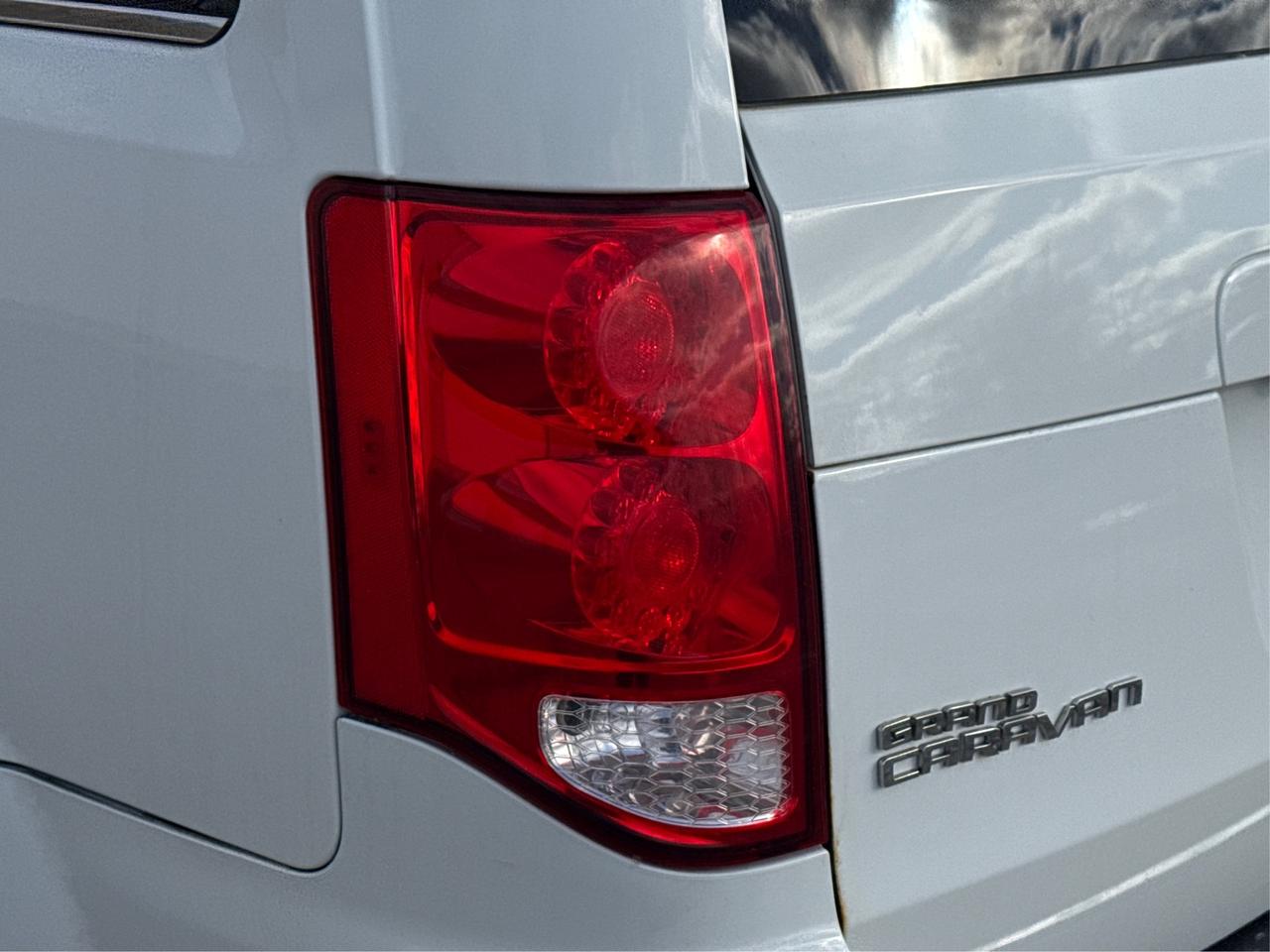 2018 Dodge Grand Caravan Crew Plus CERTIFIED LOADED WE FINANCE ALL CREDIT Photo