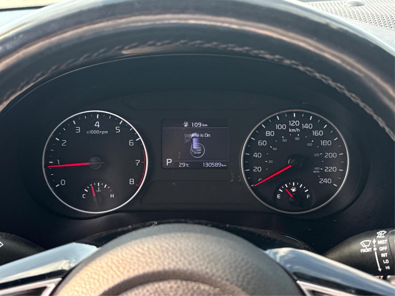 2021 Kia Seltos LEATHER SUNROOF HEATED SEATS WE FINANCE ALL CREDIT Photo