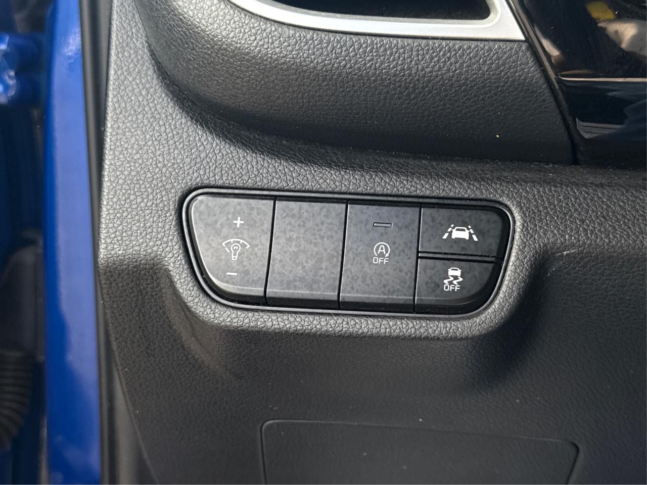 2021 Kia Seltos LEATHER SUNROOF HEATED SEATS WE FINANCE ALL CREDIT Photo