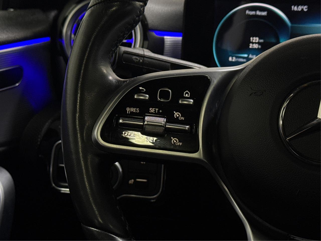 2022 Mercedes-Benz A-Class A 220 NAV LEATHER SUNROOF! WE FINANCE ALL CREDIT! Photo