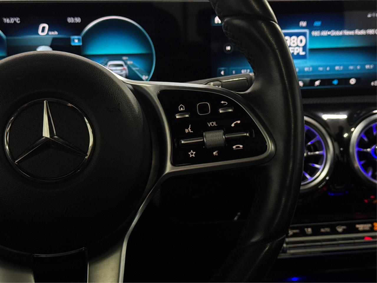 2022 Mercedes-Benz A-Class A 220 NAV LEATHER SUNROOF! WE FINANCE ALL CREDIT! Photo