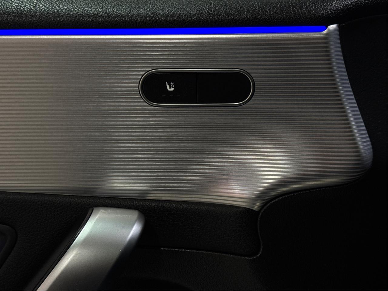 2022 Mercedes-Benz A-Class A 220 NAV LEATHER SUNROOF! WE FINANCE ALL CREDIT! Photo