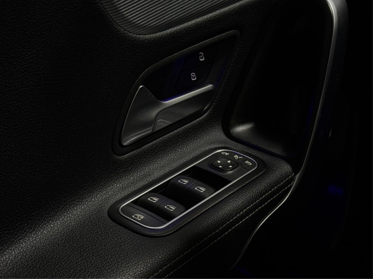 2022 Mercedes-Benz A-Class A 220 NAV LEATHER SUNROOF! WE FINANCE ALL CREDIT! Photo