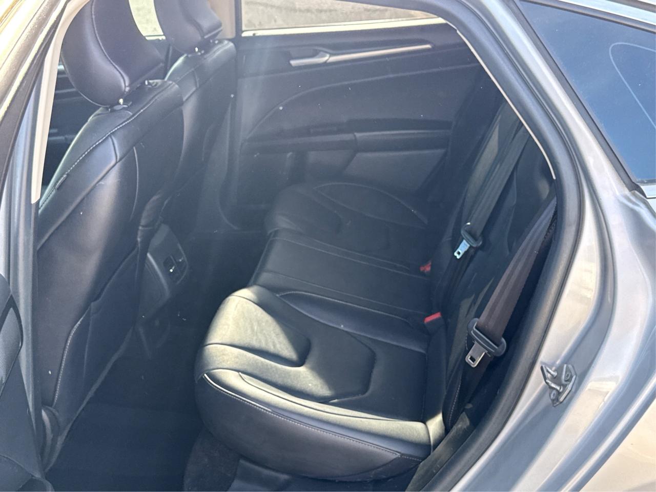 2017 Ford Fusion NAV LEATHER SUNROOF LOADED! WE FINANCE ALL CREDIT Photo