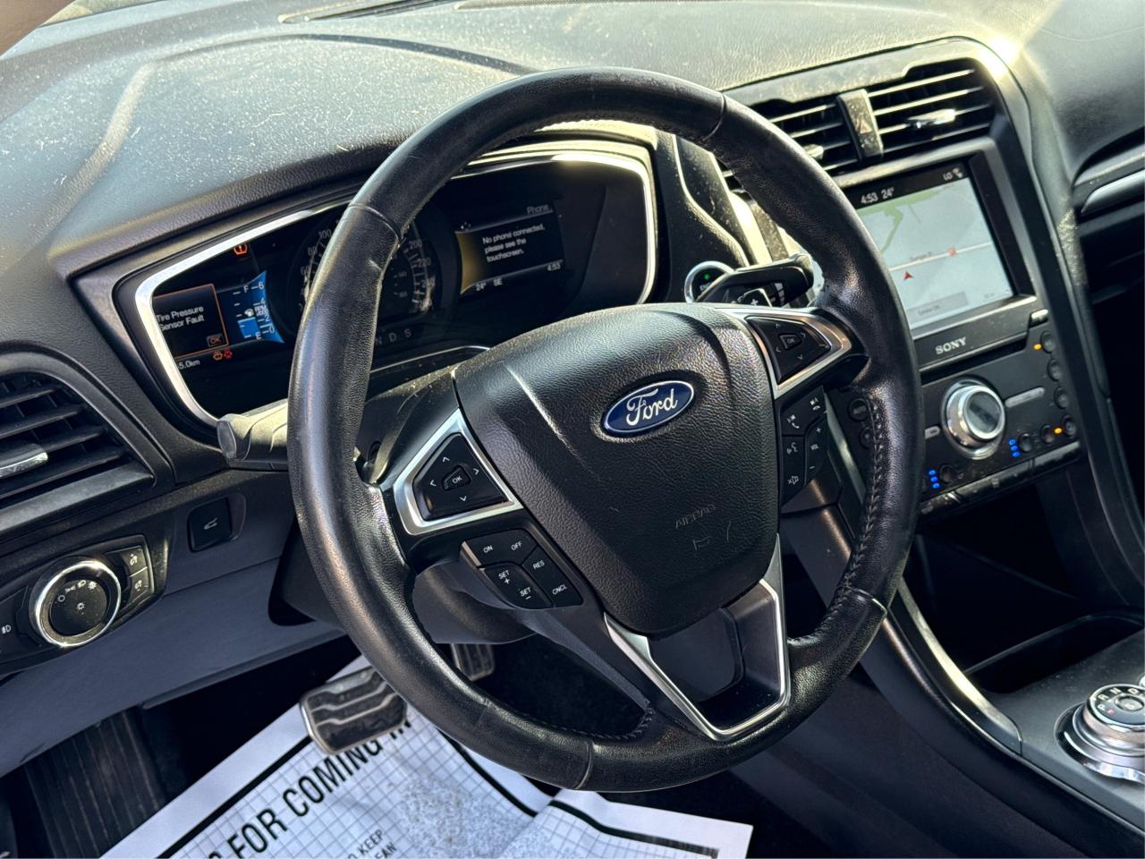 2017 Ford Fusion NAV LEATHER SUNROOF LOADED! WE FINANCE ALL CREDIT Photo