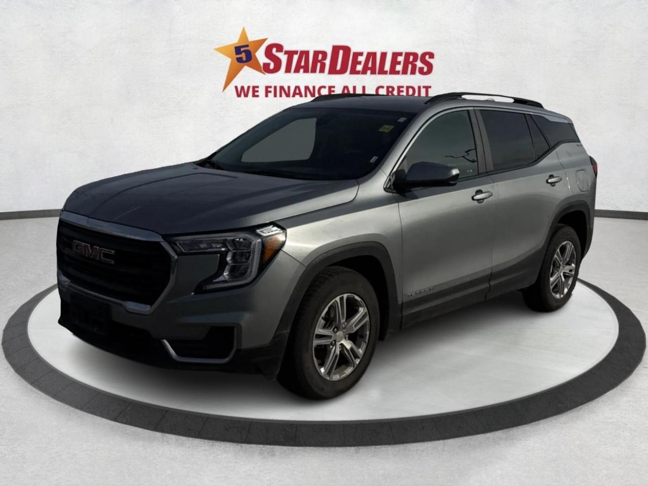 2023 GMC Terrain AWD HEATED SEATS MINT WE FINANCE ALL CREDIT! Photo2