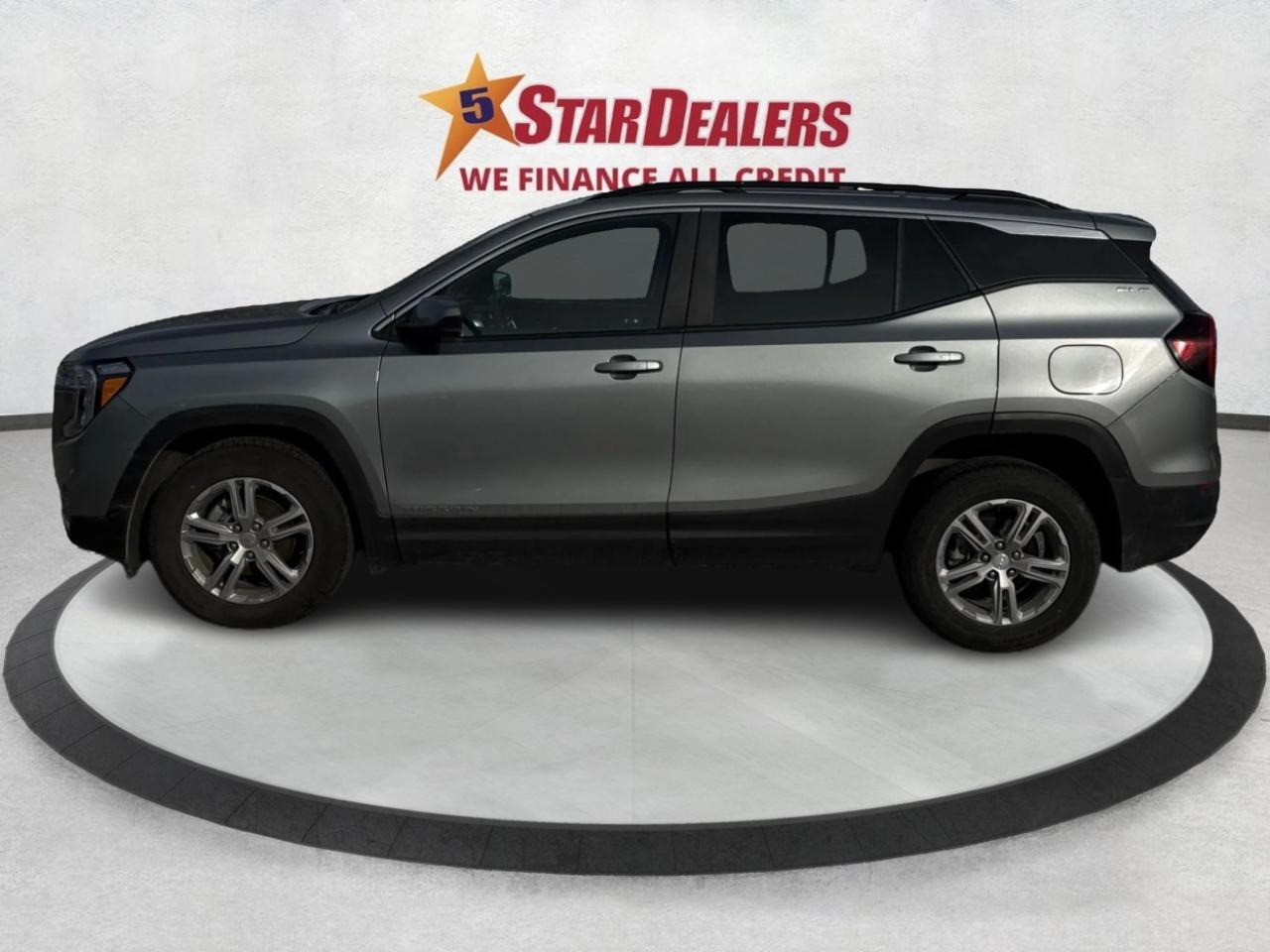 2023 GMC Terrain AWD HEATED SEATS MINT WE FINANCE ALL CREDIT! Photo