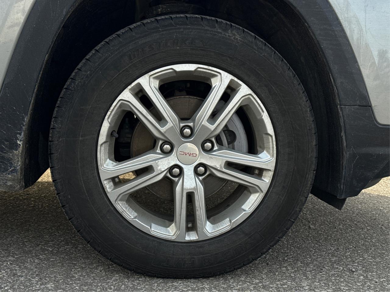 2023 GMC Terrain AWD HEATED SEATS MINT WE FINANCE ALL CREDIT! Photo